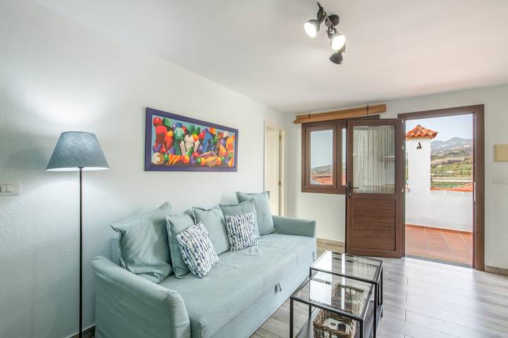 Entire apartment, Apartment 'Casita La Finca I' with Sea View, Wi-Fi, and Air Conditioning in Breña Baja, La Palma South