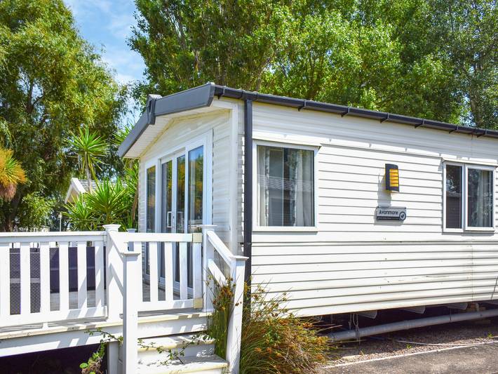 Log cabin for 6 people, with garden in Dunster