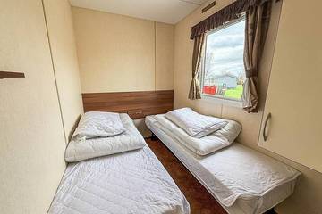 Static Caravan for 8 People in Hunstanton, Norfolk, Photo 3