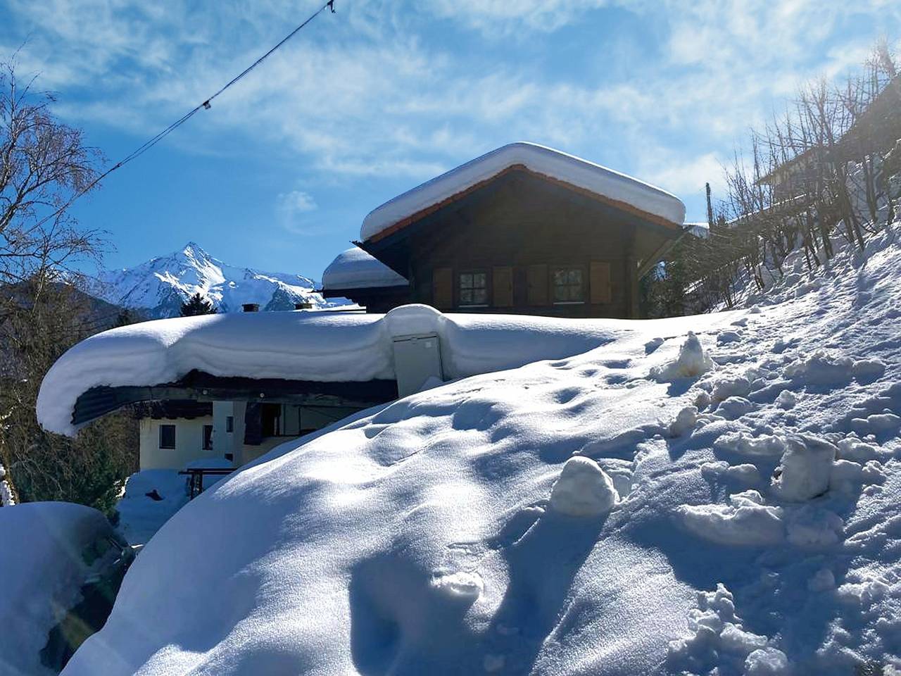 Gemütliche Almhütte mit Aussicht und Terrasse in Hippach, Tiroler Unterland