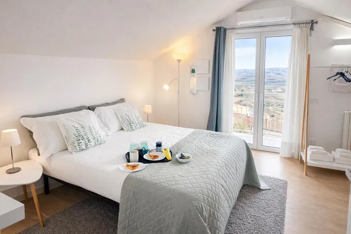 Appartamento vacanze per 2 persone, con panorama e piscina nonché giardino - 1