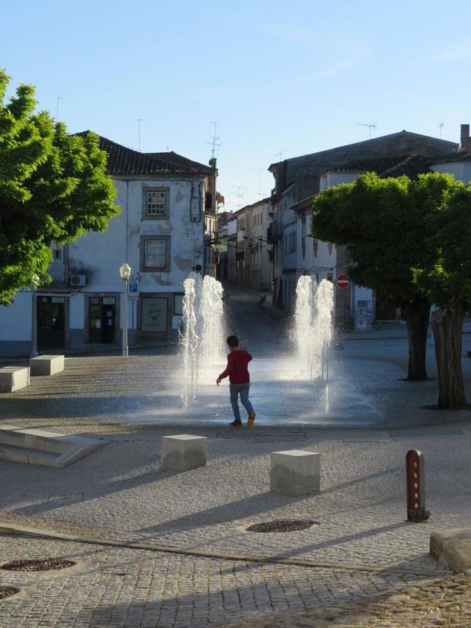 Location de vacances pour 2 personnes, avec piscine ainsi que terrasse et vue dans Pinhel - 2