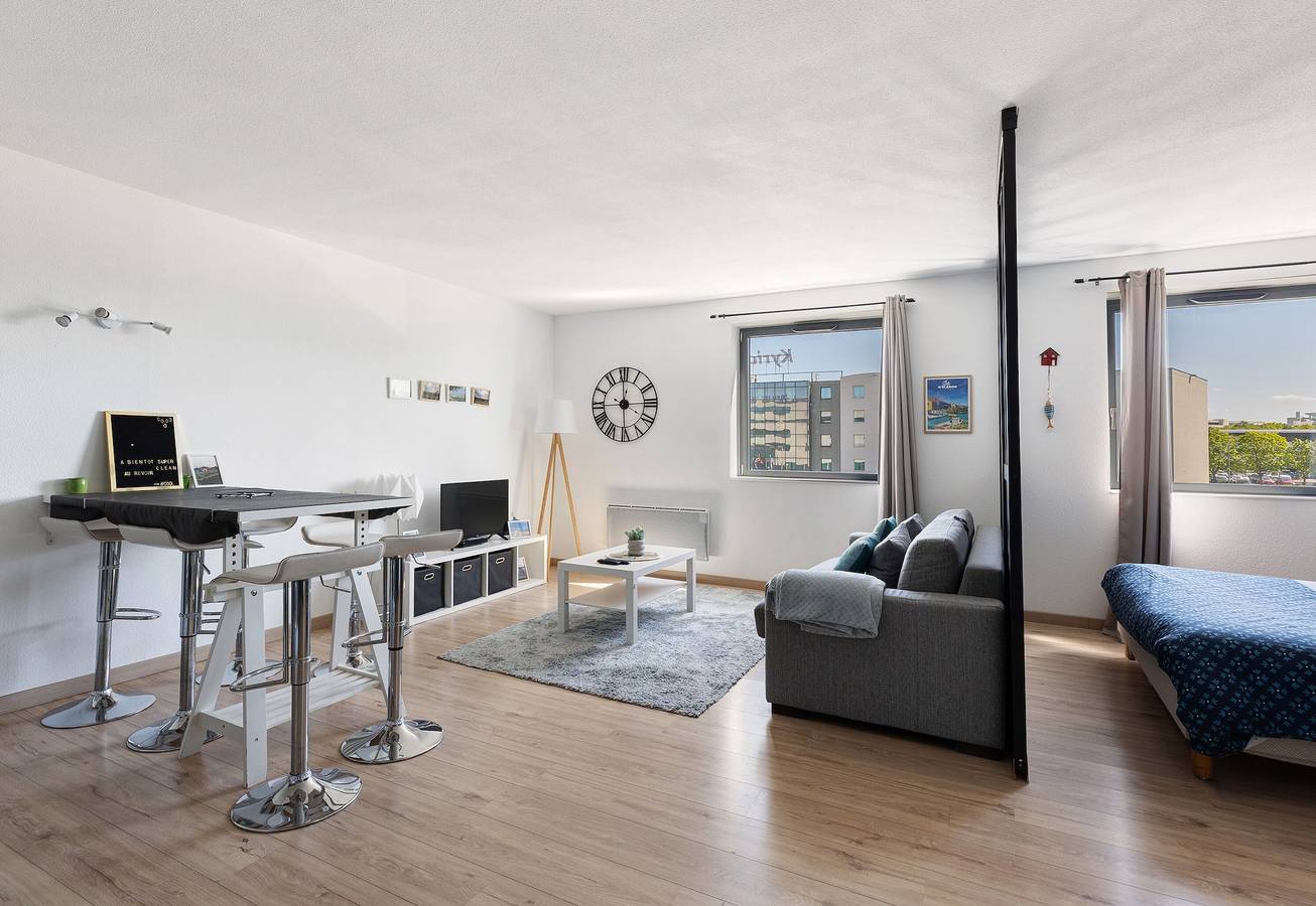 Geheel appartement, Cabano'scope – Futuroscope op 300 m, knus en rustig voor 4 personen in Chasseneuil-du-Poitou, Vienne