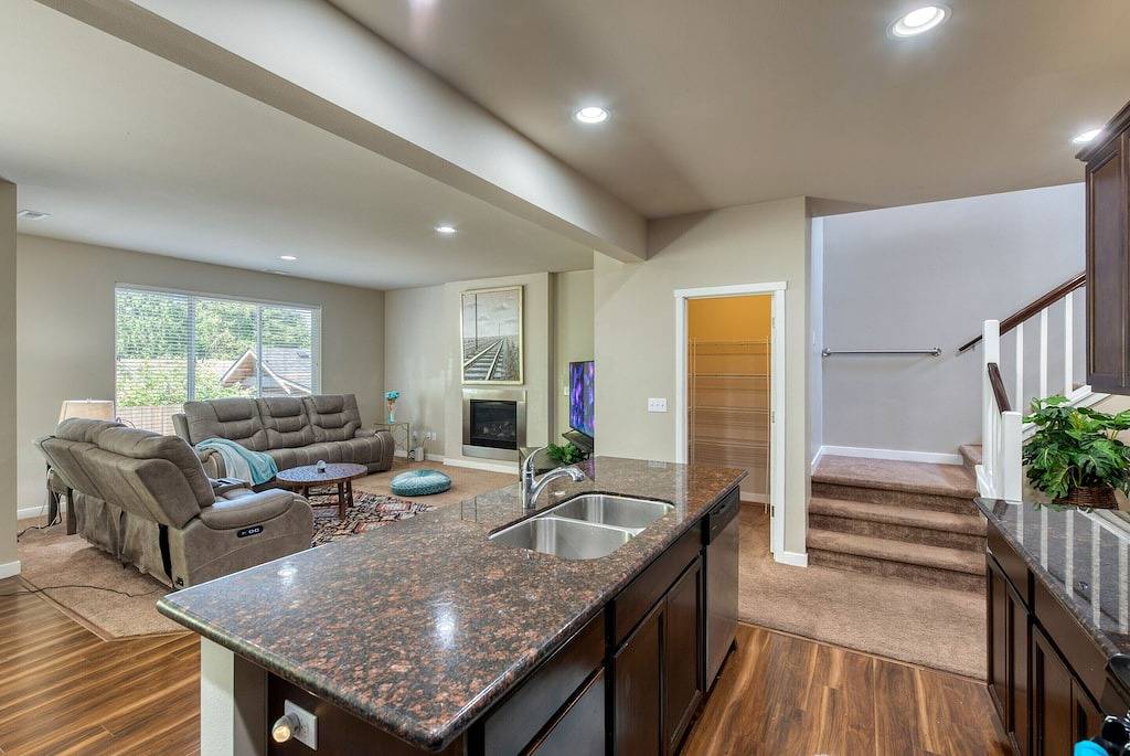 Quieter Villa: safe neighborhood, closer to Boeing in Everett, Snohomish County