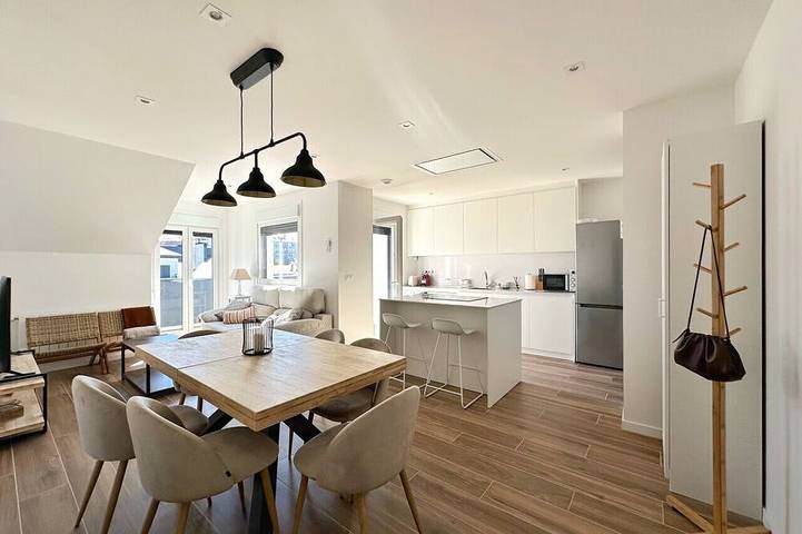 Apartamento de vacaciones para 7 personas, con piscina y balcón - 1