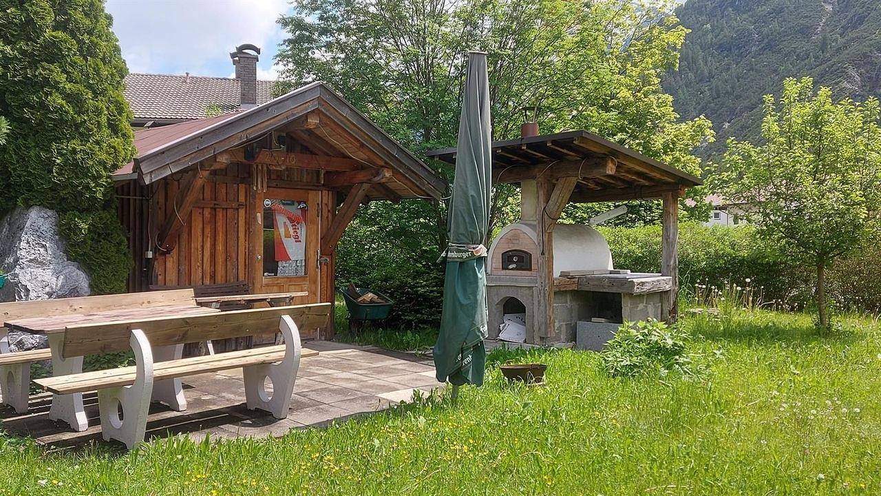Ganze Ferienwohnung, Ferienwohnung für 7 Personen (95 m²) in Bach (Tirol) in Bach, Allgäuer Alpen (Österreich)