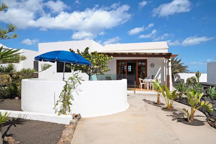Location de vacances pour 4 personnes, avec jardin à Haría