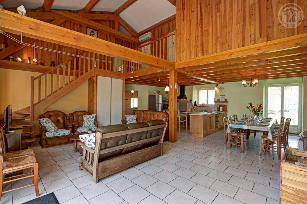 Gîte de la croix in Apinac, Montbrison