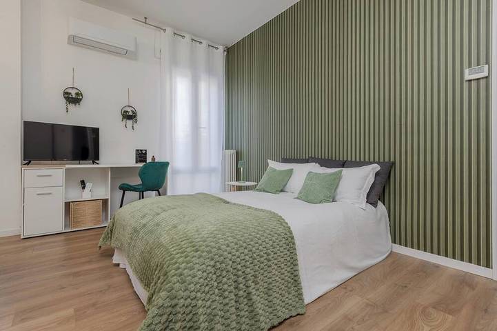 Entire apartment, **Suite Bailo** Treviso -Near Venice- City center. Free A/C +Wi-fi - Family ok in Treviso, Treviso Province
