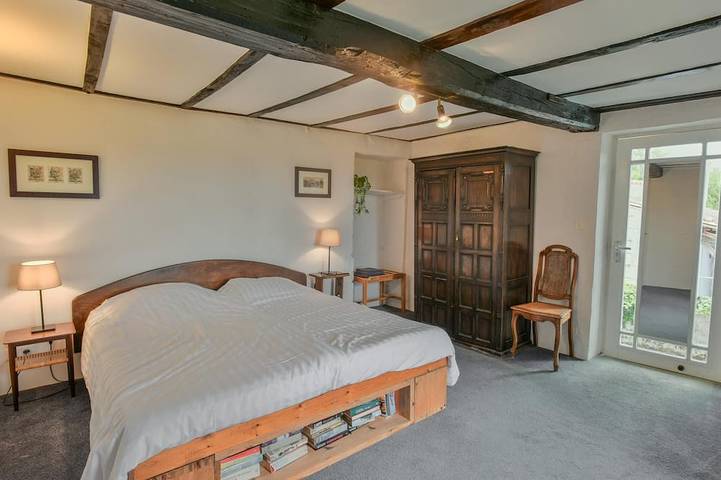 Location de vacances pour 12 personnes, avec Terrasse et Jardin à Lusignac - 2