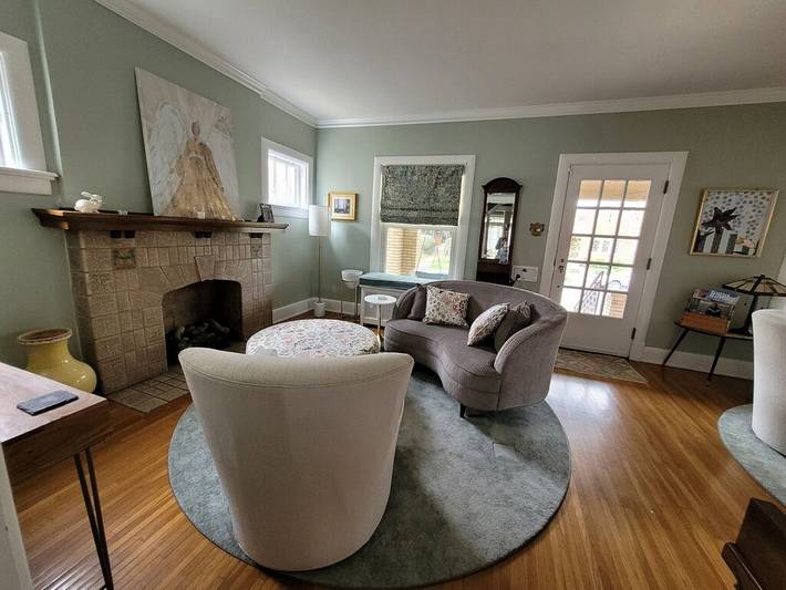 Vacation rental for 10 people, with hot tub and yard in Louisville