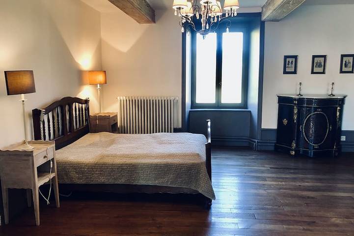 Location de vacances pour 10 personnes, avec terrasse et jardin à Olliergues - 2