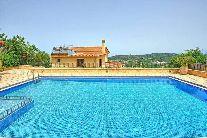 Villa für 12 Personen, mit Balkon und Terrasse sowie Pool in Chania und Umgebung - 2