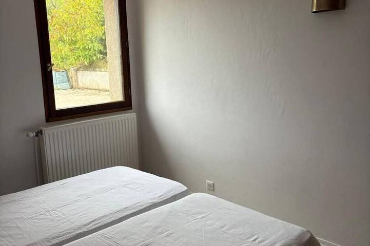 Location de vacances pour 6 personnes, avec jardin à Saint-Martin-Labouval - 3