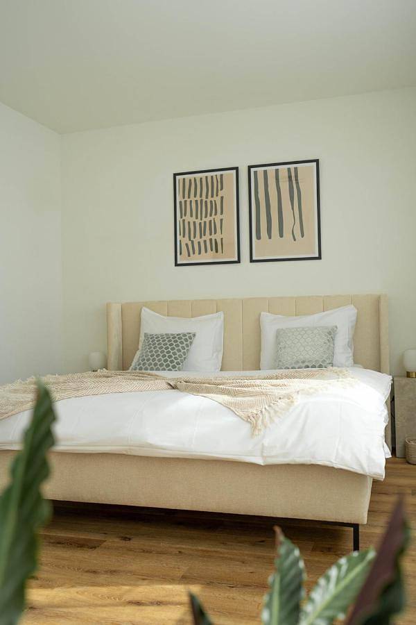 Ferienwohnung für 2 Personen, mit Garten und Seeblick sowie Ausblick - 1