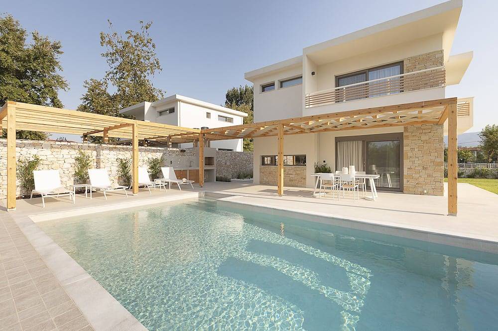 Villa \" Eros\" located in the magnificent \"White Nest Complex\" in Olympos Nationaal Park