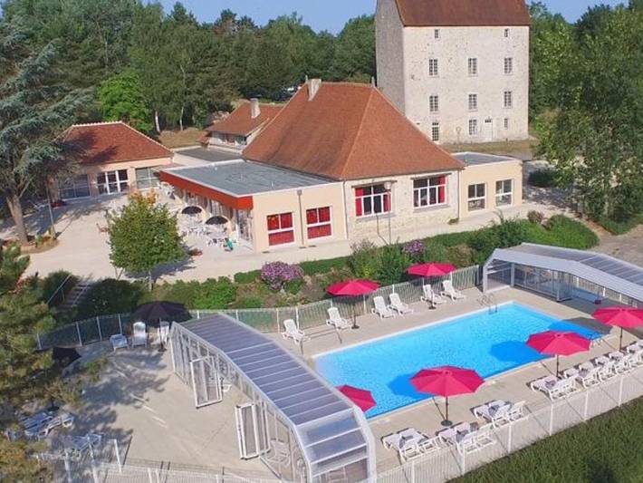 Gîte pour 2 personnes, avec Bassin pour enfant et Piscine