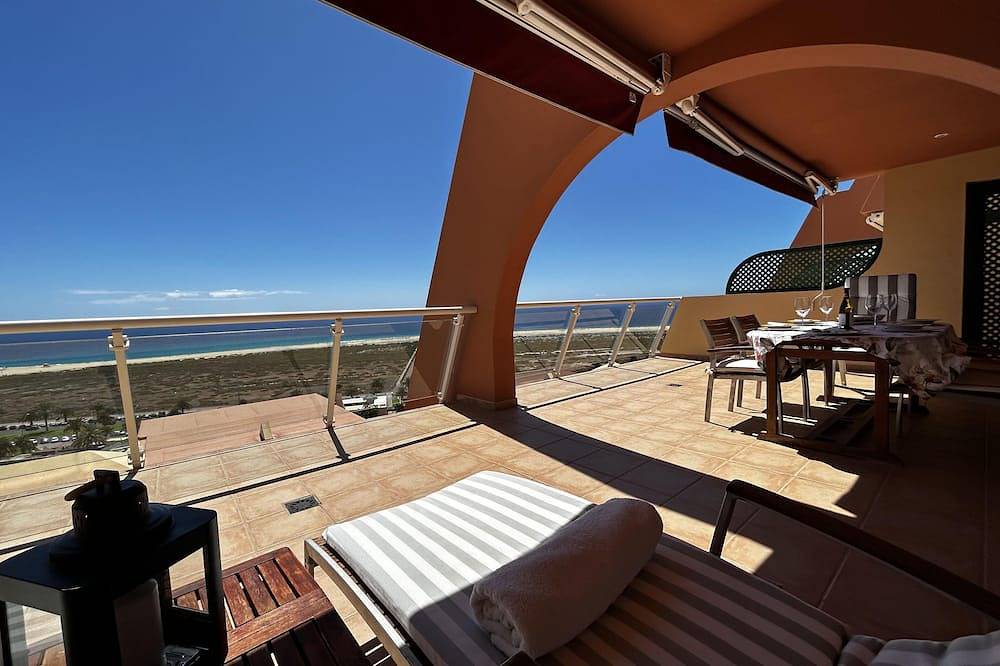 Ganze Wohnung, Große Terrasse, Blick auf den Strand, Wlam, geräumig und komfortabel in Solana Matorral, Pájara