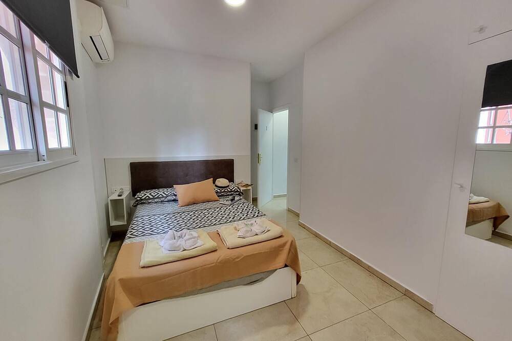 Gästehaus Las 7 Islas, Grey Room Airco in La Postura, Adeje