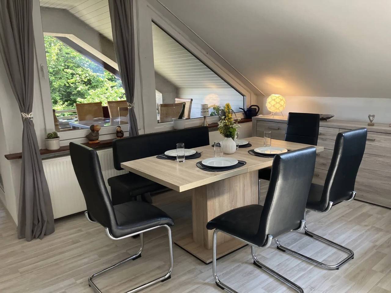 Ganze Wohnung, "Ferienwohnung Sauerlandherz" mit Balkon und Wi-Fi in Halberbracht, Lennestadt