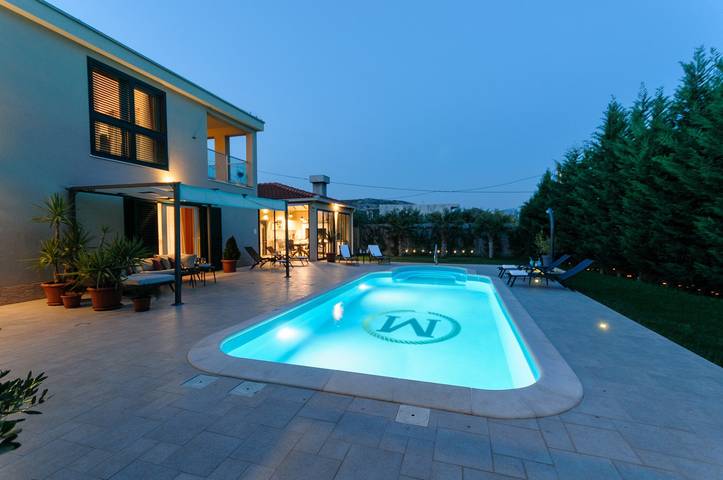 Villa pour 10 personnes, avec piscine et jardin à Trogir - 2