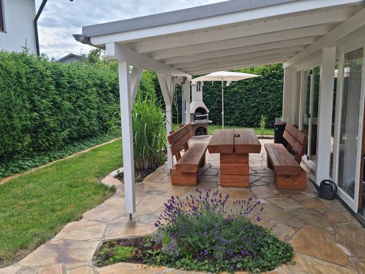 Ferienwohnung für 7 Personen, mit Whirlpool und Terrasse sowie Garten und Pool