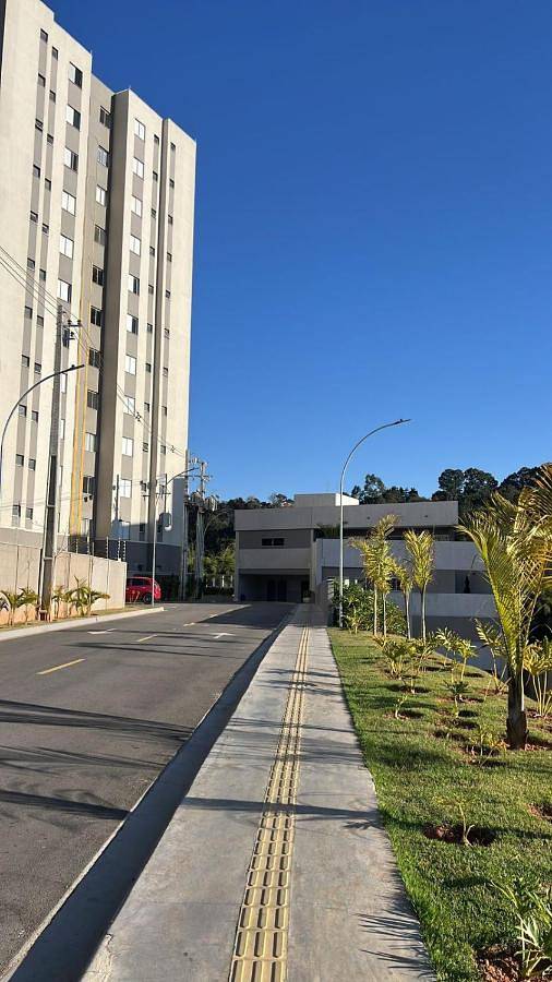 Casas e apartamentos de temporada para 5 pessoas, com piscina e balcão e ainda vista, com animais de estimação em Extrema