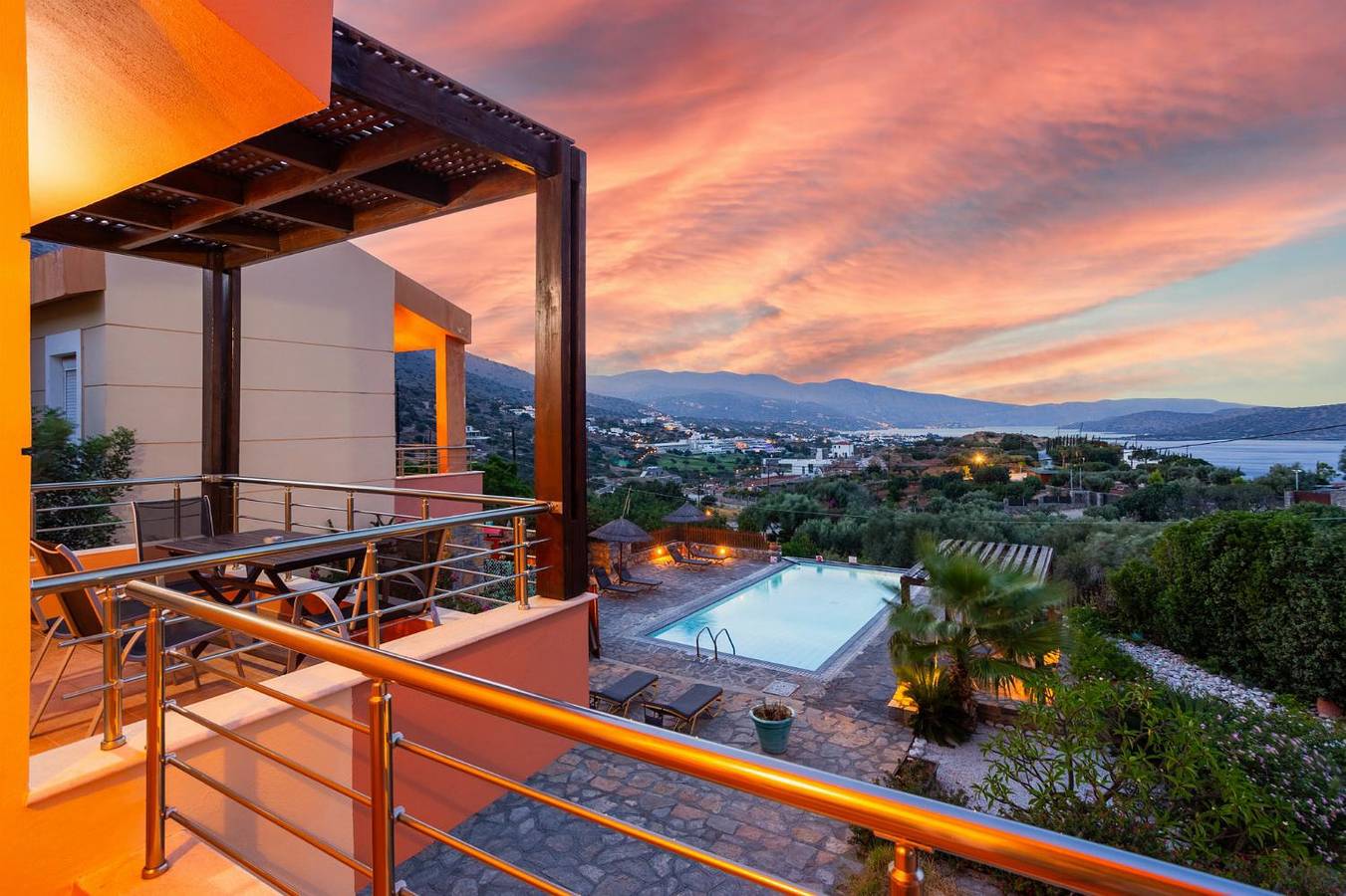 Villa for 12 personer med balkon in Elounda, Nord Kreta