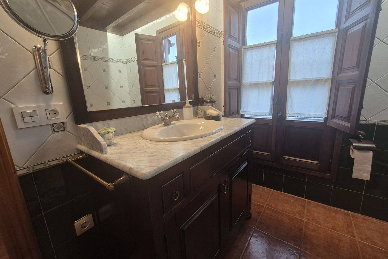 Apartamento entero, 44A01 Acogedor Alojamiento en Nava in Nava, Cordillera Cantábrica