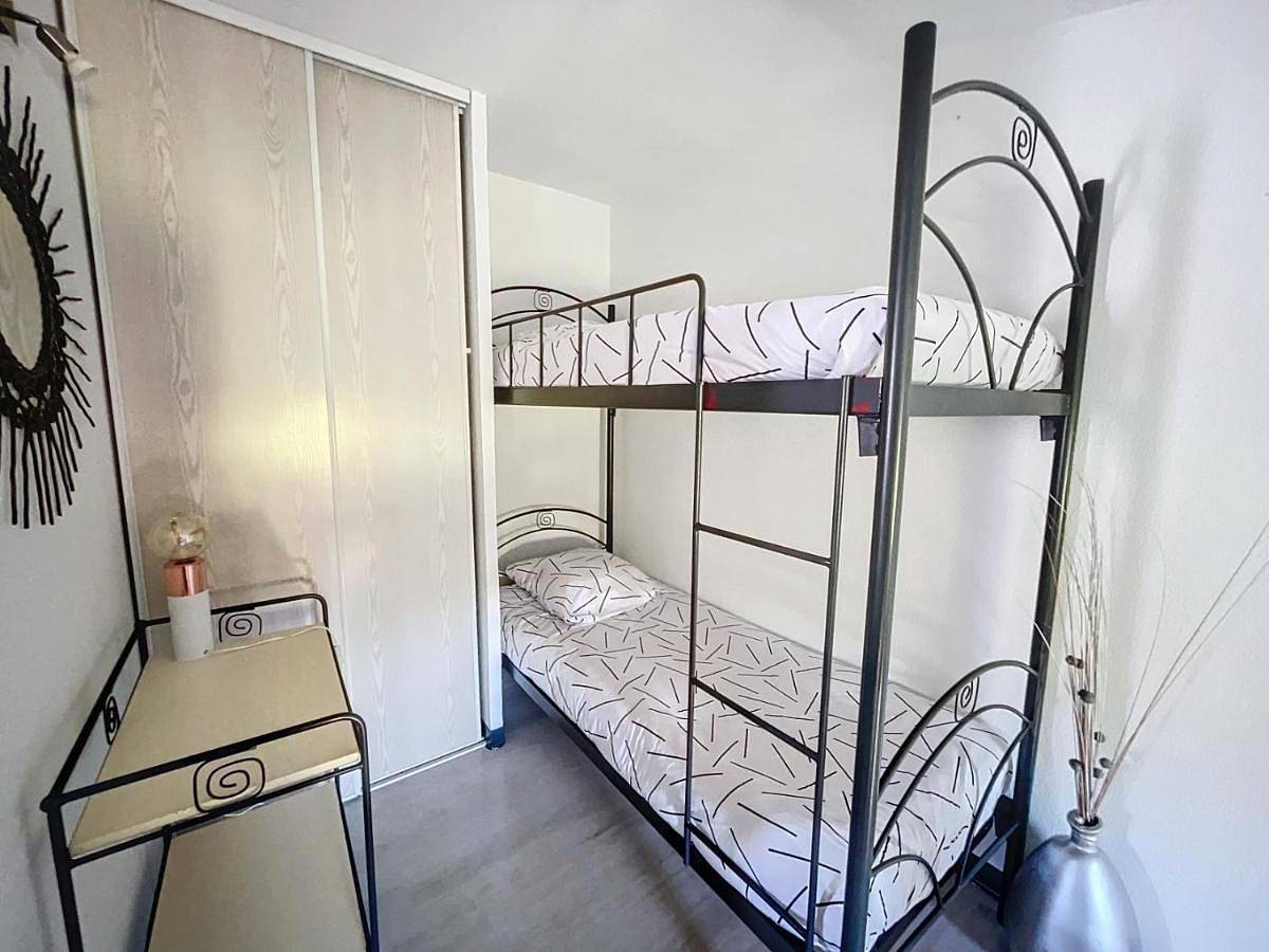Two-Bedroom House in Gallargues-le-Montueux, Côte méditerranéenne (France)
