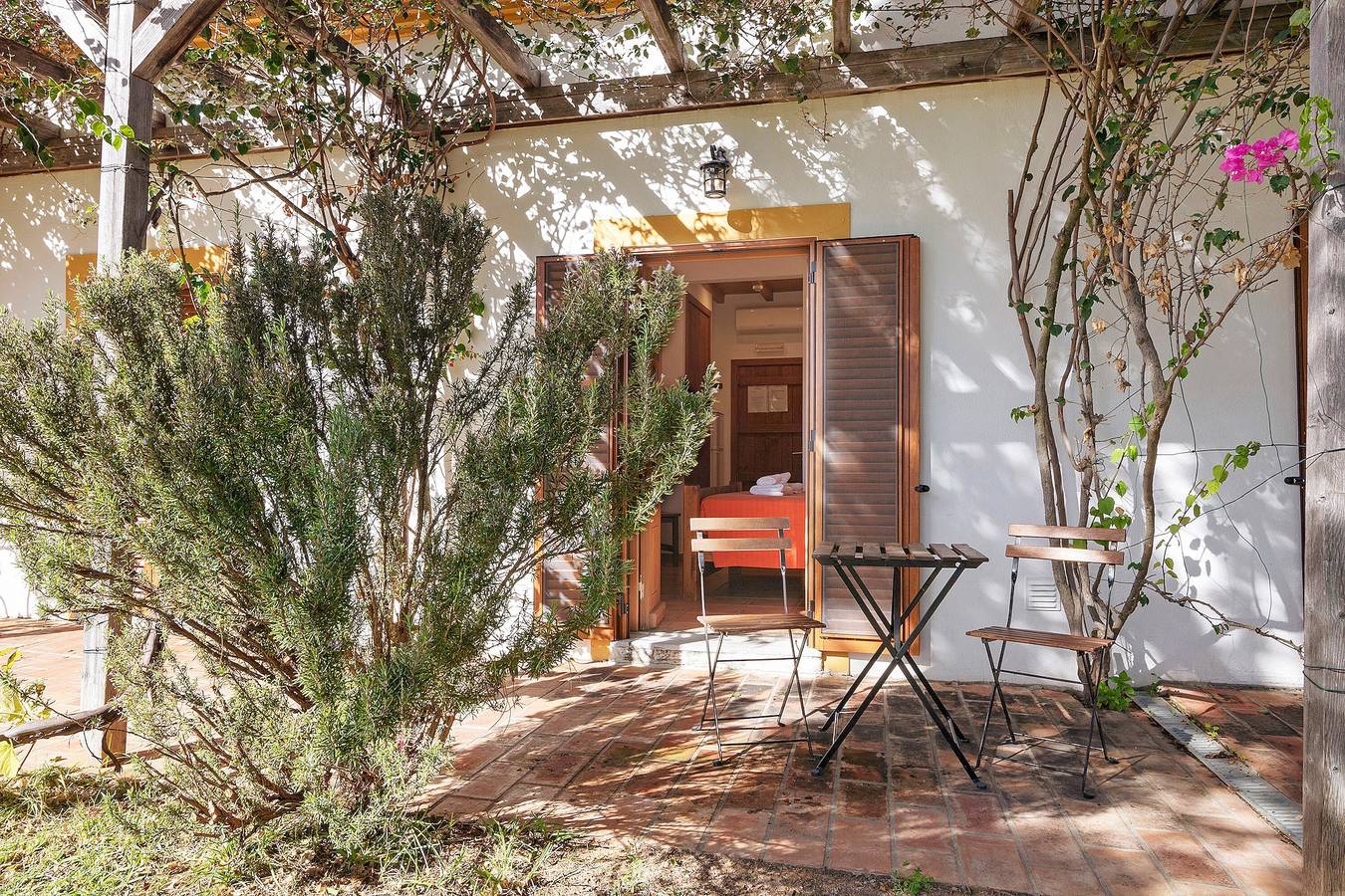 Landhuis Vale do Asno – Kamer 'Quarto 3' met gedeeld zwembad, wifi en airco in Altura, Parque Natural da Ria Formosa