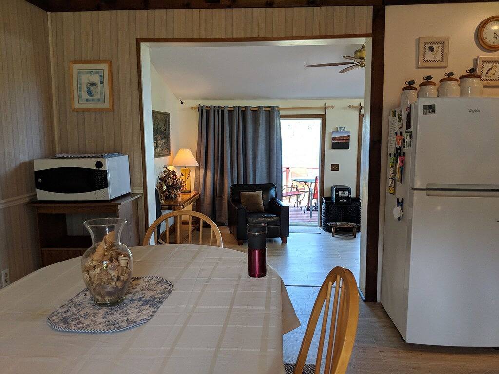 Lakefront Cottage mit atemberaubender Aussicht! Wandern. Paddelboot. Doc. Angeln. W-lan in Wells (VT), Rutland County