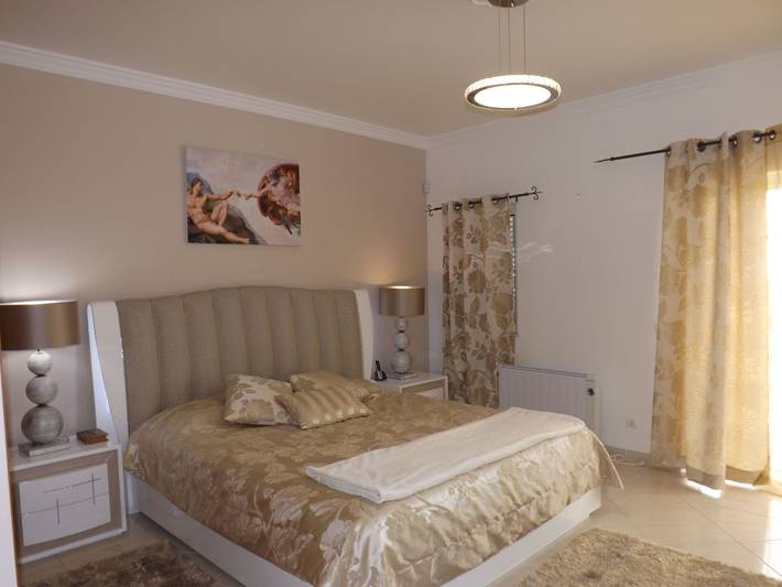 Location de vacances pour 9 personnes, avec jardin ainsi que piscine et terrasse dans Pata De Cima - 2