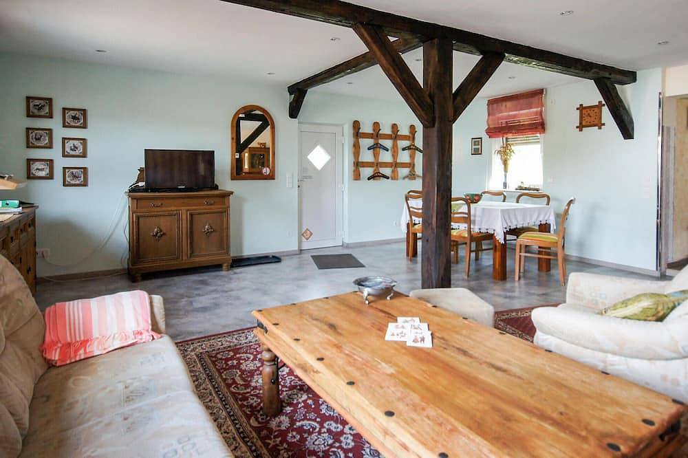 Ganze Wohnung, Schönes Apartment in Lügde mit Wlan in Lügde, Kreis Lippe