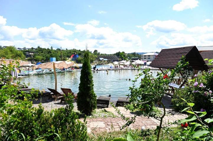 Hôtel pour 2 personnes, avec sauna et piscine ainsi que jacuzzi et terrasse en Ukraine
