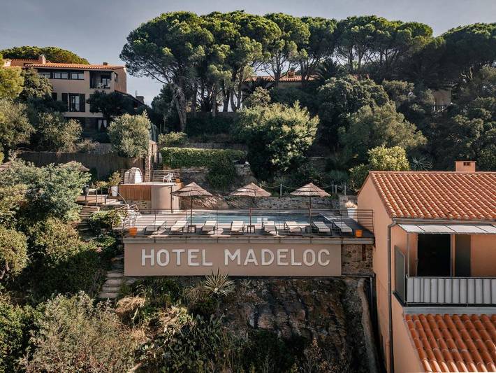 Hôtel pour 2 personnes, avec jardin ainsi que vue et piscine, animaux acceptés