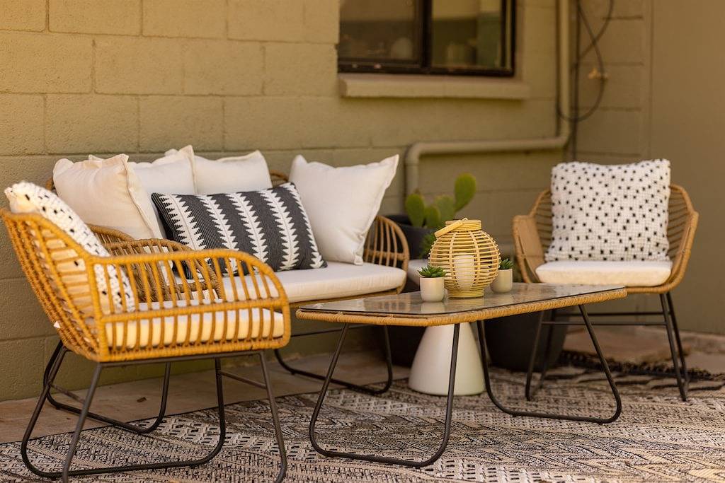 Designer Bungalow in Heart of Sedona, Enclosed Yard/Patio, Luxe Kitchen in Sedona, Oak Creek Canyon