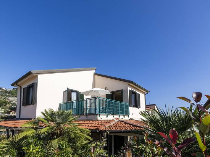 Ferienwohnung für 6 Personen, mit Garten und Terrasse in Cipressa