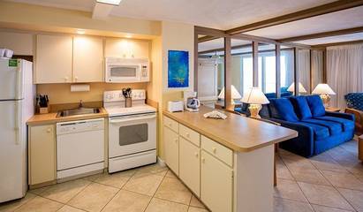 Vacation Rental for 6 Guests in Daytona Beach Shores, Florida, Picture 4