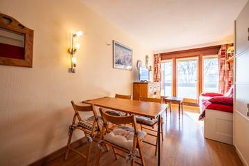 Gîte pour 4 personnes, avec balcon dans Office De Tourisme Du Corbier
