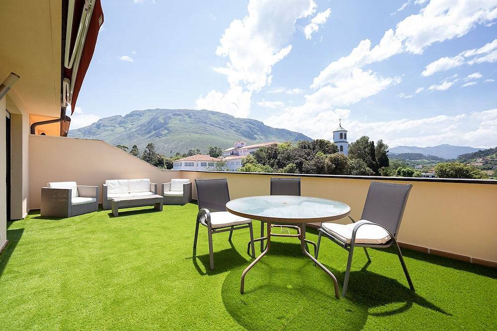 Ganze Wohnung, Llanes Apartment with Terrace and Garden - Luz de Poniente in Posada de Llanes, Llanes