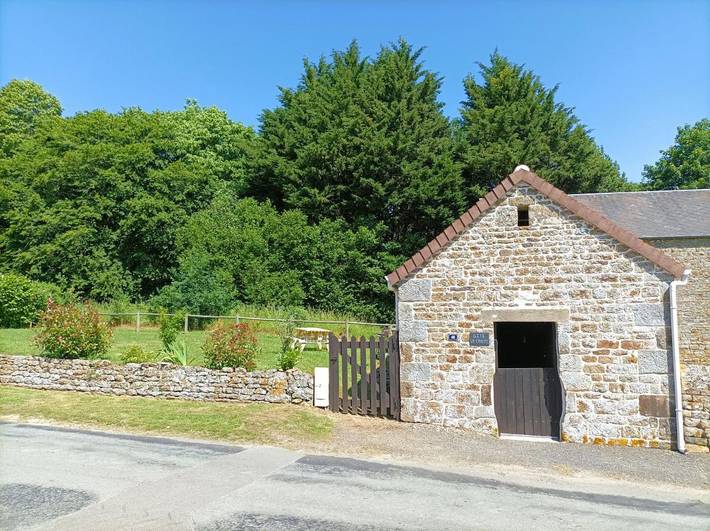 Location de vacances pour 2 personnes, avec jardin, animaux acceptés dans Putanges-le-Lac