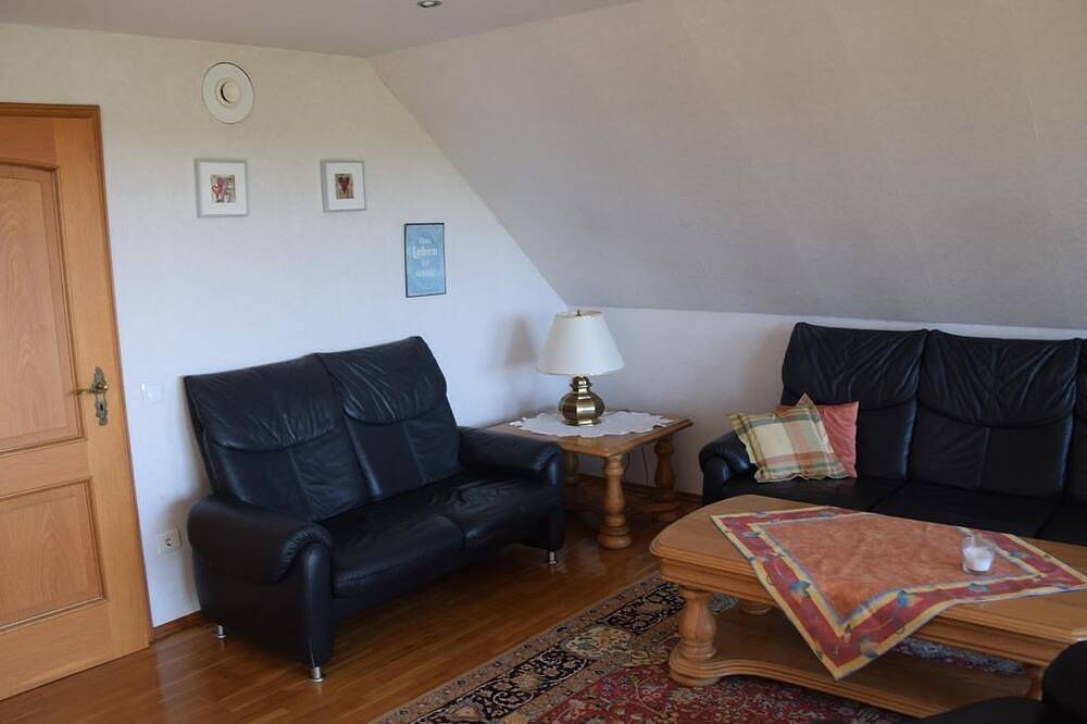Ganze Wohnung, Ferienwohnung Weitblick - Zwei-Bett-Wohnung mit Weitblick in Katzwinkel (Sieg), Altenkirchen & Umgebung