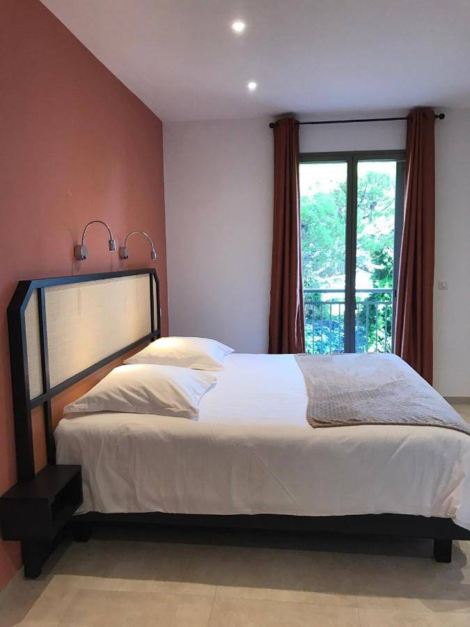 Hôtel pour 2 personnes, avec balcon et vue dans Plage de Pinarello - 2