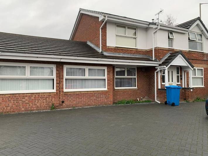 Chambre d’hôte pour 2 personnes, avec Terrasse et Jardin à Liverpool
