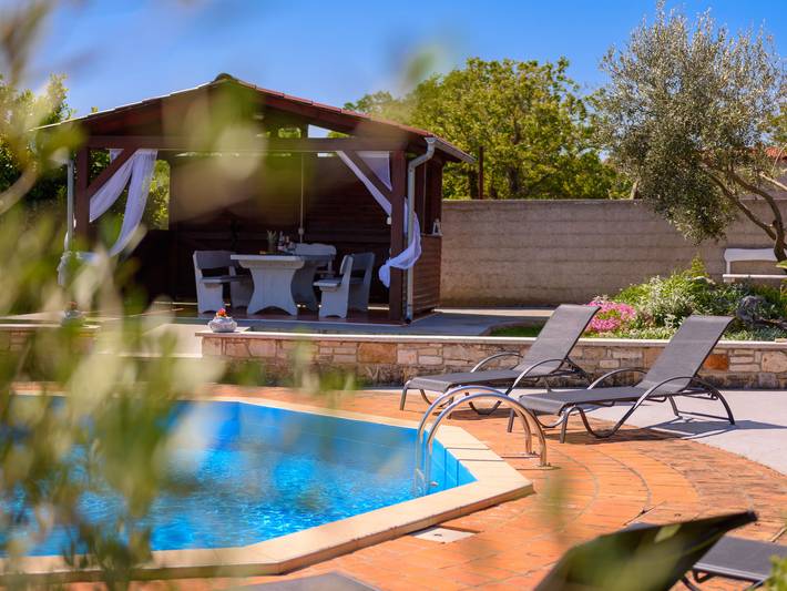 Ferienhaus für 8 Personen, mit Terrasse und Garten - 1