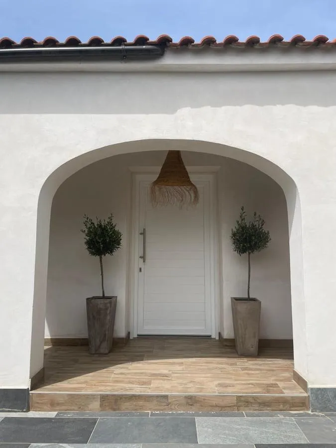 Alojamiento y desayuno para 2 personas, con terraza y jardín - 1