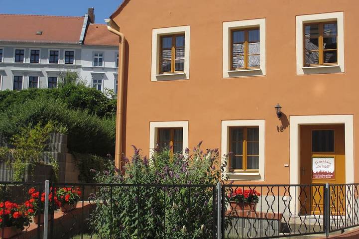 Ferienwohnung für 5 Personen, mit Terrasse und Garten - 1