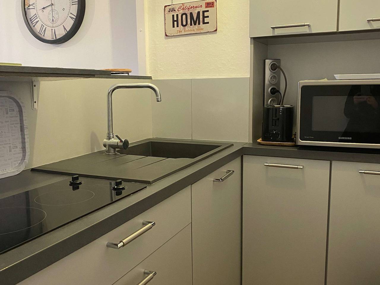 Apartamento entero, Hermoso Apartamento T2 con Terraza Privada, a Pasos del Estanque de Thau y con Wifi in Balaruc-les-Bains, Côte d'Améthyste