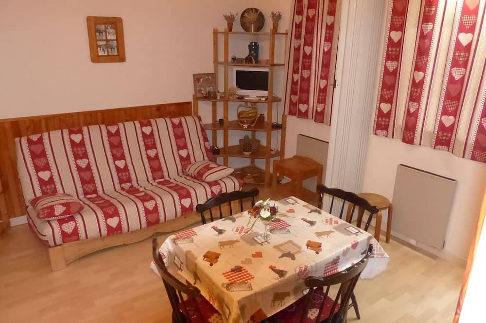 Entire apartment, Studio Classified 2 stars in Prémanon, Parc naturel régional du Haut-Jura